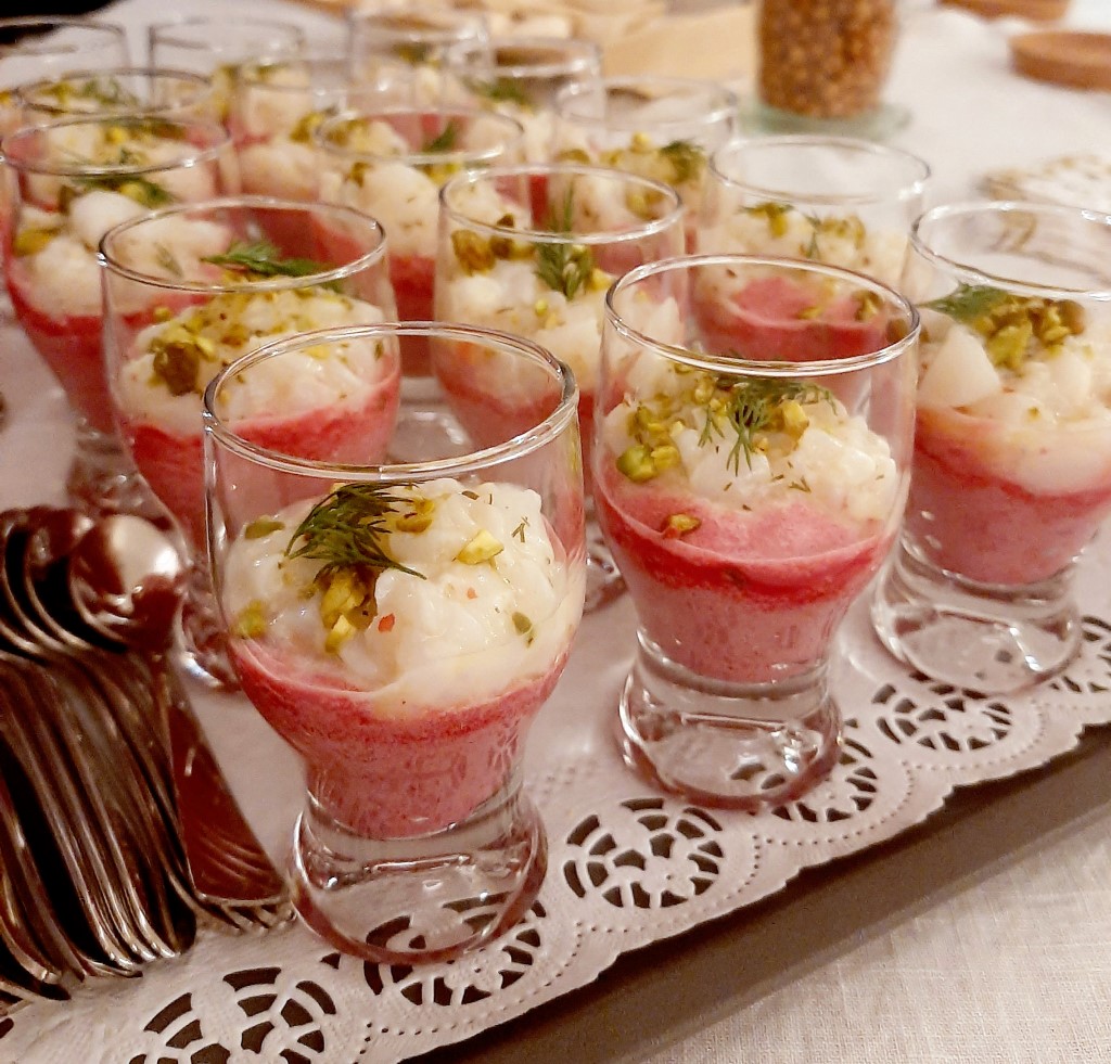 Jakobsmuscheln Tartare mit Rote Bete Creme